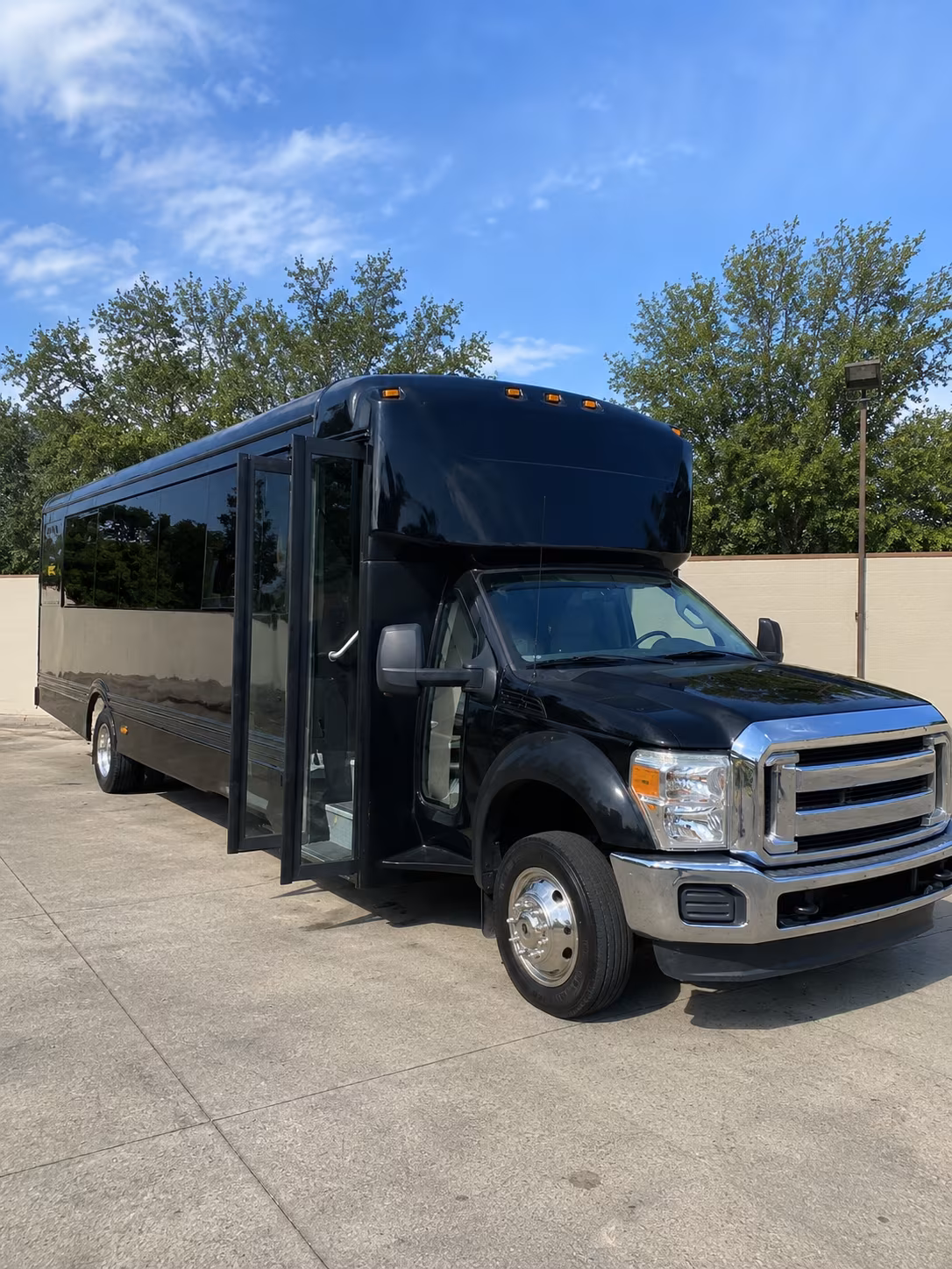 federal way 20 passenger party bus