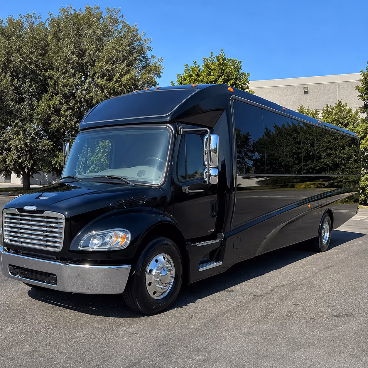federal way 30 passenger minibus